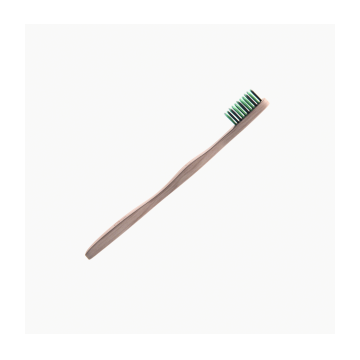 Moti-co Bamboo Toothbrush With Charcoal Infused Bristles Minkštas bambukinis dantų šepetėlis, 1vnt